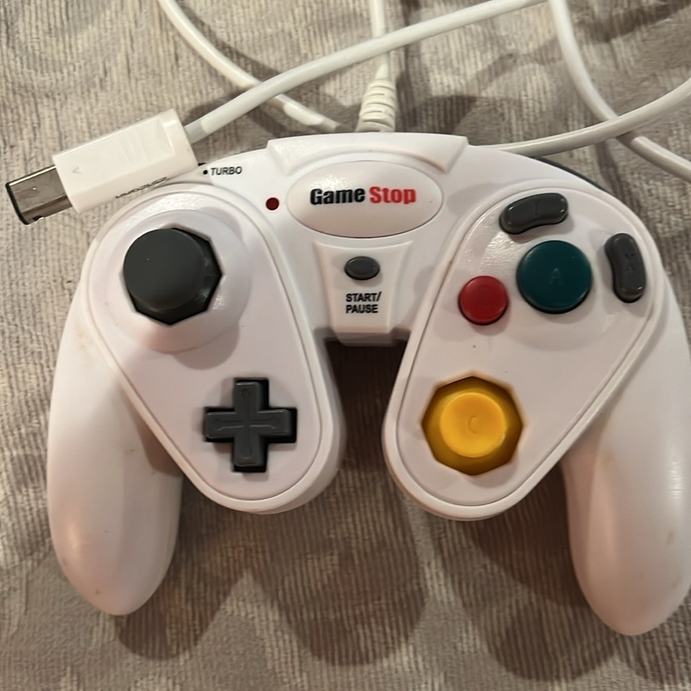 Game Stop 🛑 Turbo controller - Picture 2 of 7